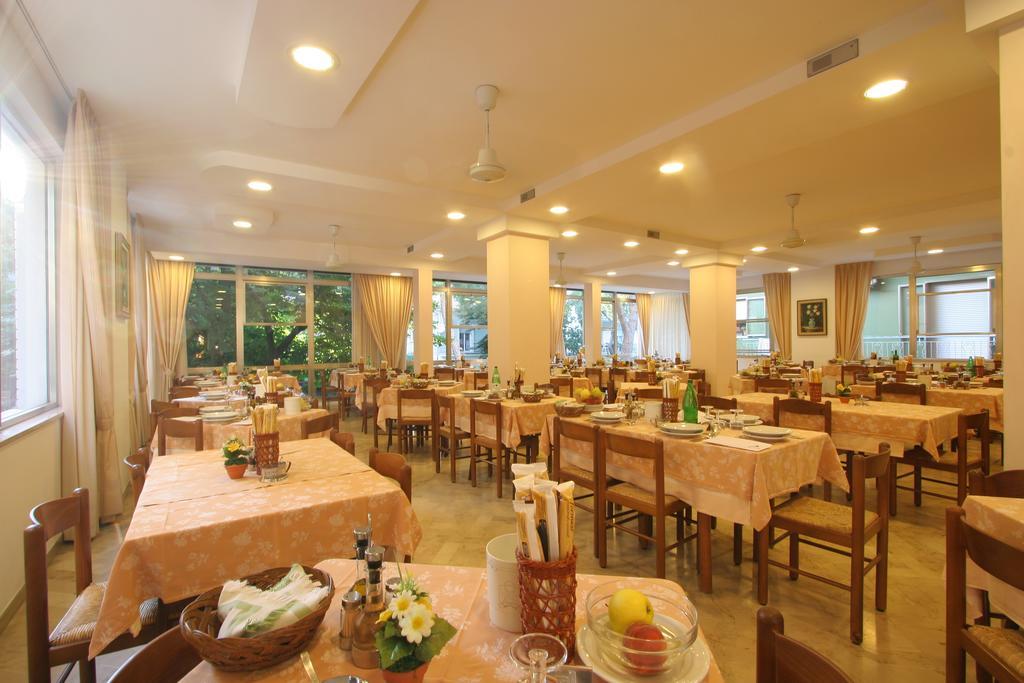 Mon Hotel Misano Adriatico Ngoại thất bức ảnh